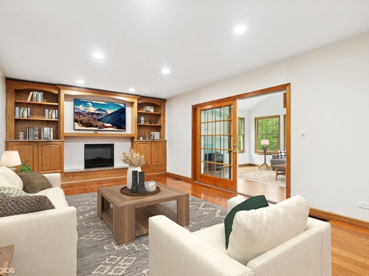 Property Photo: 1960 Pinehurst Court IL 60048