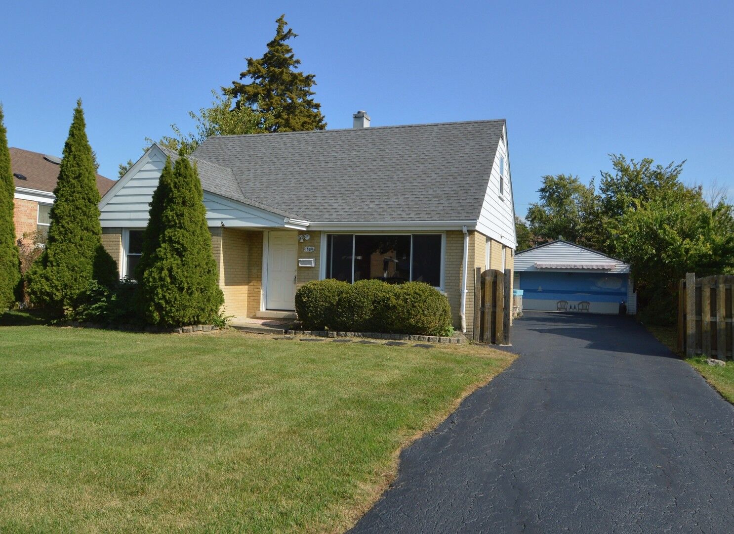 Property Photo:  1509 Morris Avenue  IL 60163