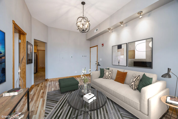 Property Photo:  25 S La Grange Road E  IL 60525 