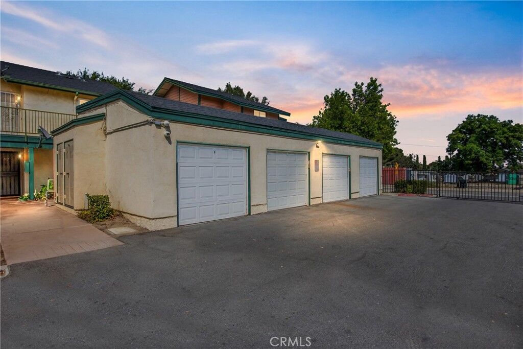 Property Photo:  2652 Shadow Hills Drive  CA 92407 