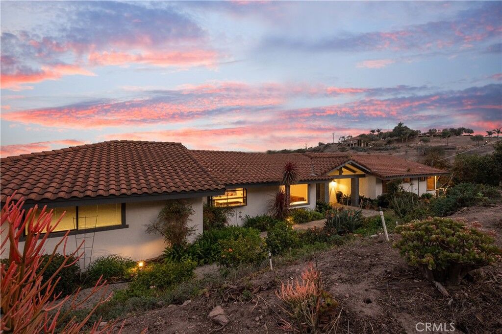 Property Photo:  5088 San Jacinto Circle West  CA 92028 