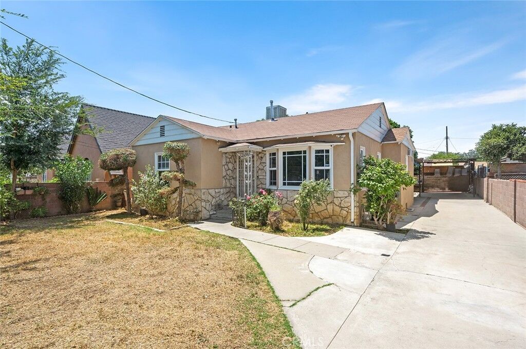 Property Photo:  626 Omelveny Avenue  CA 91340 