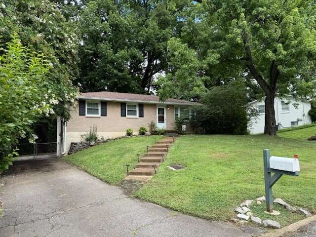 Property Photo: 5003 Meta Dr TN 37211
