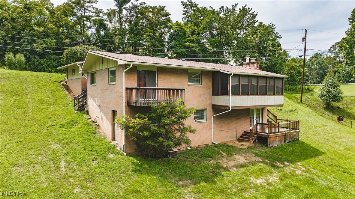 Property Photo:  1047 Lakewood Circle  WV 26181 