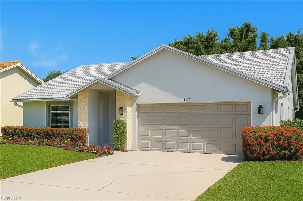 Property Photo: 157 Saint James Way FL 34104