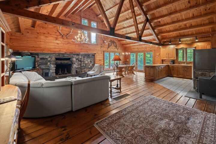 Property Photo: 830 Old Schoolhouse Road VT 05051