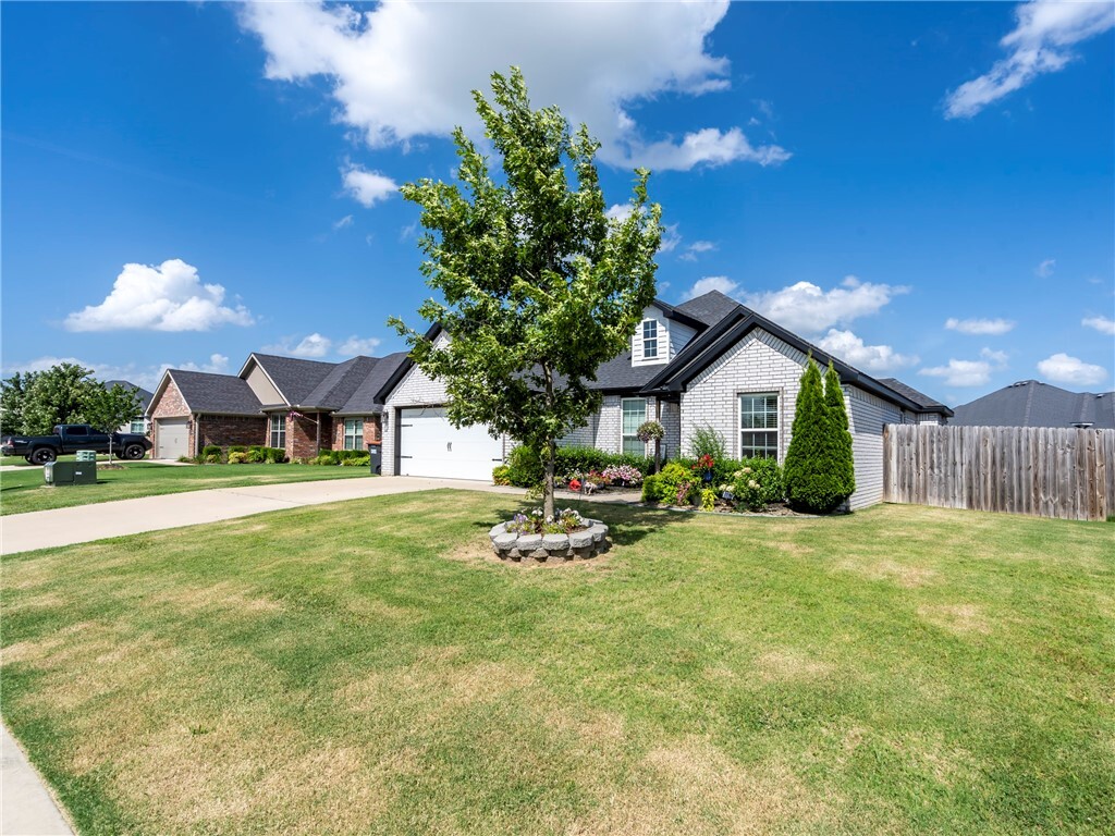 Property Photo: 3859 Legendary Lane AR 72762