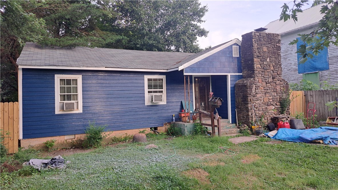 922 S B Street  Rogers AR 72756 photo