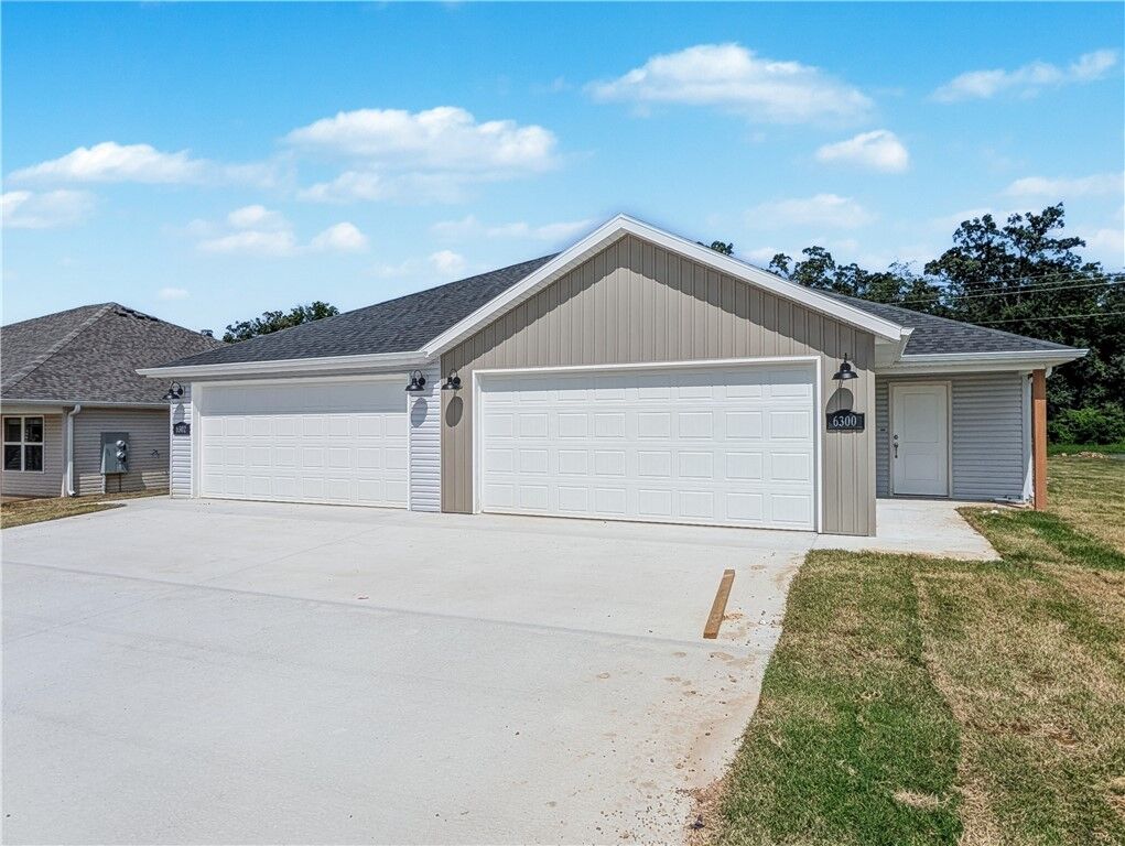 Property Photo:  6501 & 6503 Kathleen Street  AR 72713 