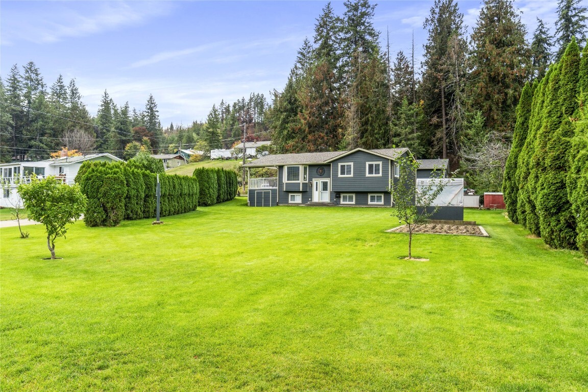 Property Photo: 8758 Holding Road 17 BC V0E 1M2