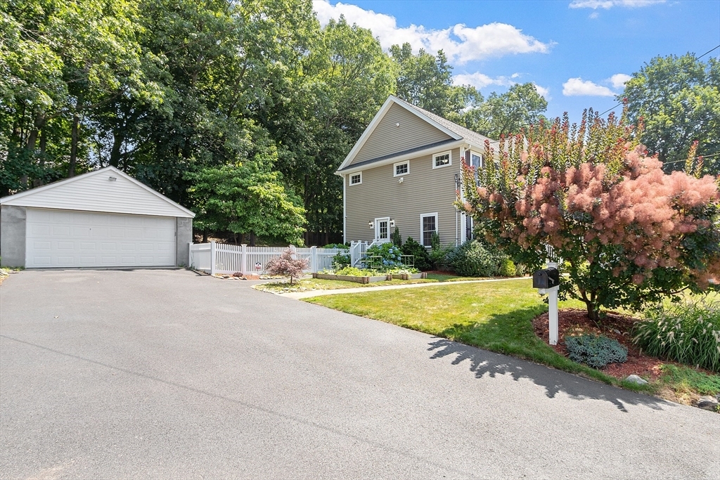 Property Photo: 18 Sonrel St 18 MA 01801