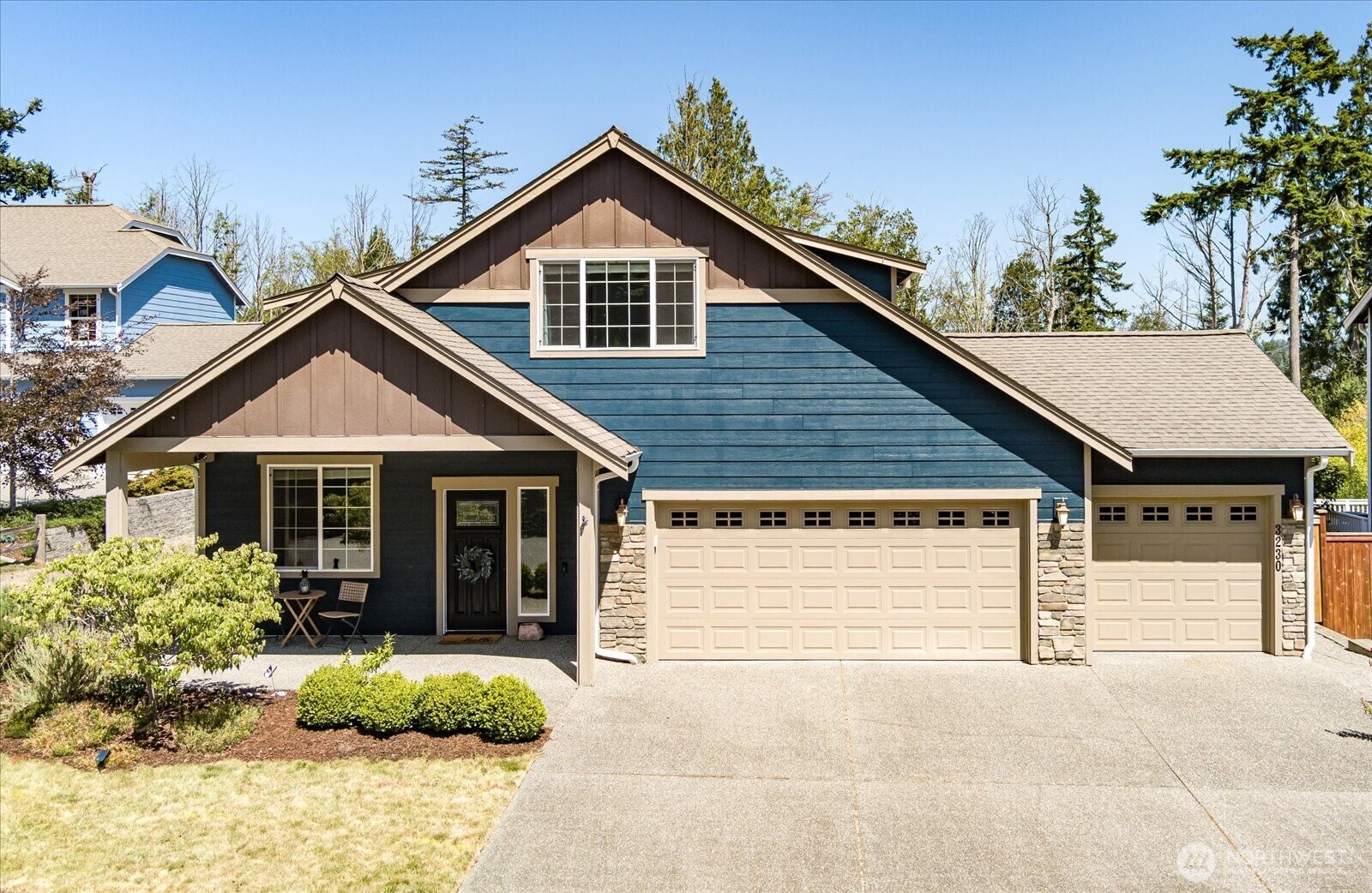 3230 SW Fairway Point Drive  Oak Harbor WA 98277 photo