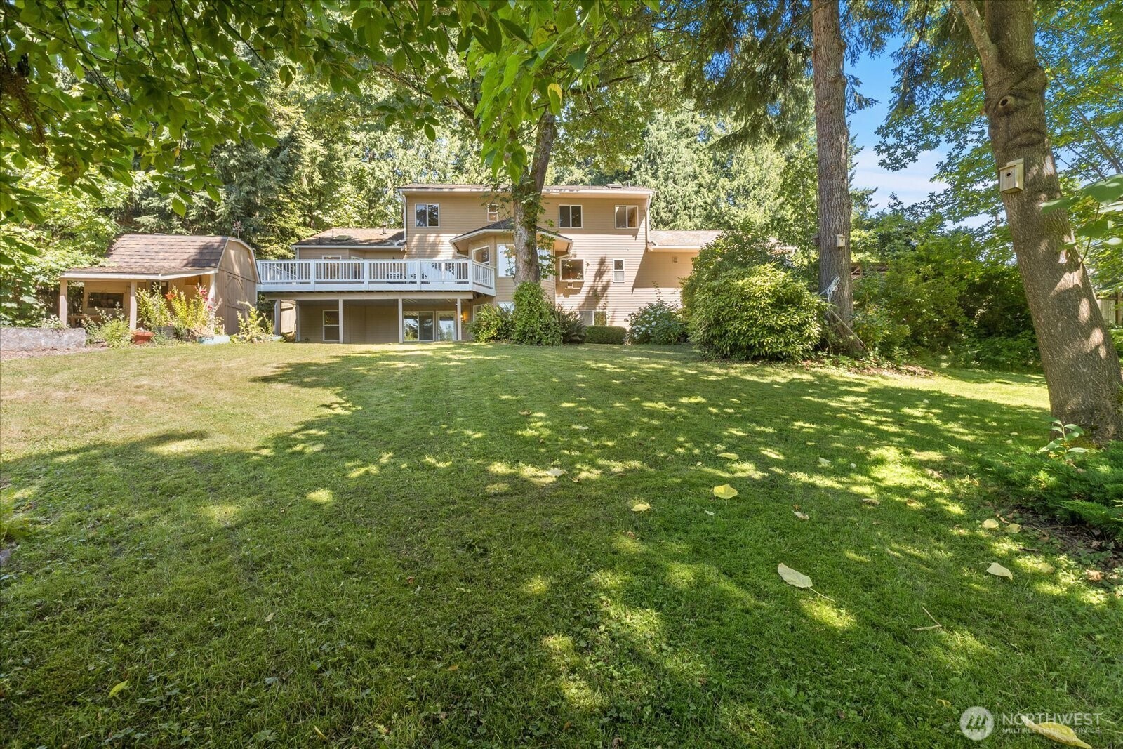 Property Photo: 23832 45th Avenue SE WA 98021