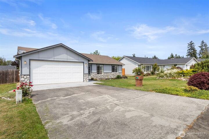 Property Photo:  91  Patriot Way  WA 98382 