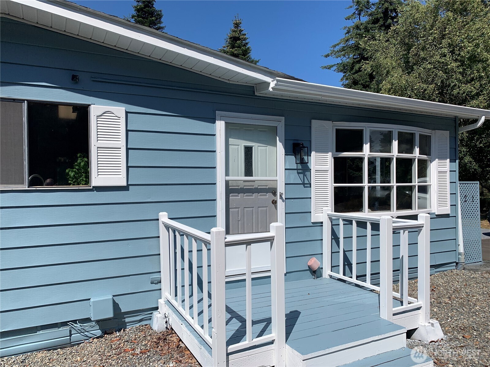 Property Photo: 121 Ivy Lane WA 98362