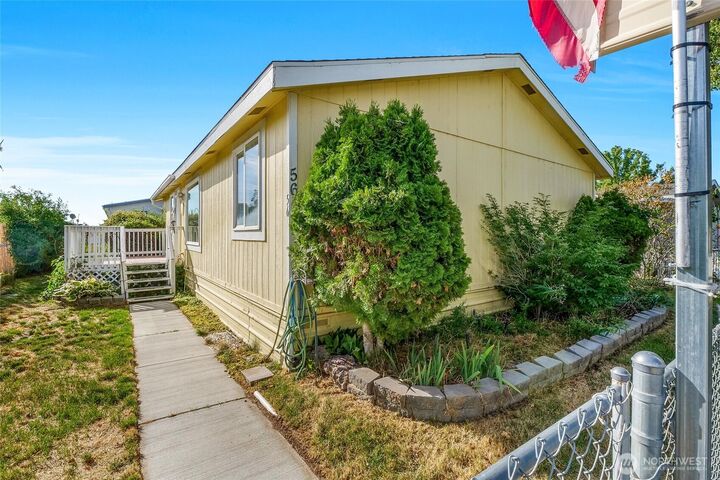 3211 W Wapato Drive 56  Moses Lake WA 98837 photo