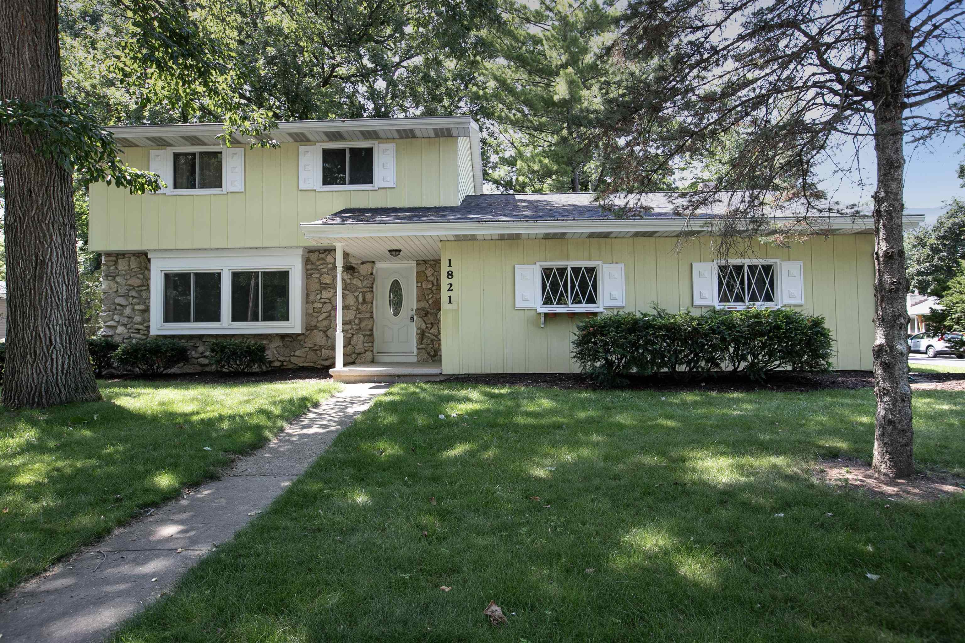 Property Photo: 1821 N McDonald Street WI 54911