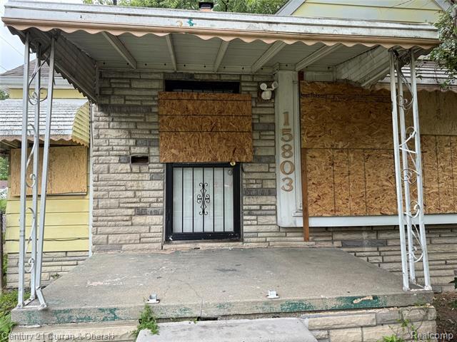 Property Photo: 15803 Rossini Drive MI 48205