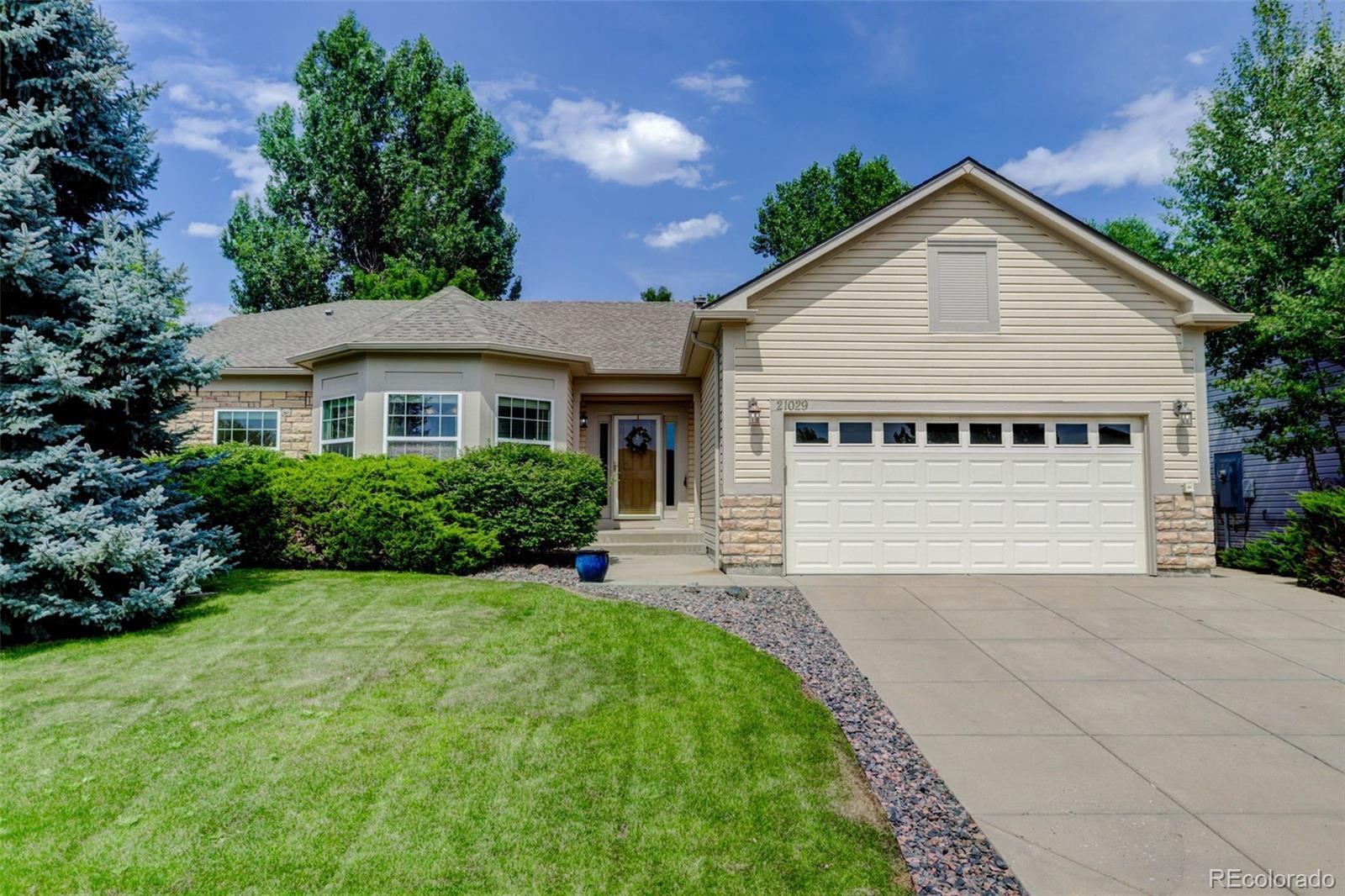 Property Photo:  21029 Woodside Lane  CO 80138 