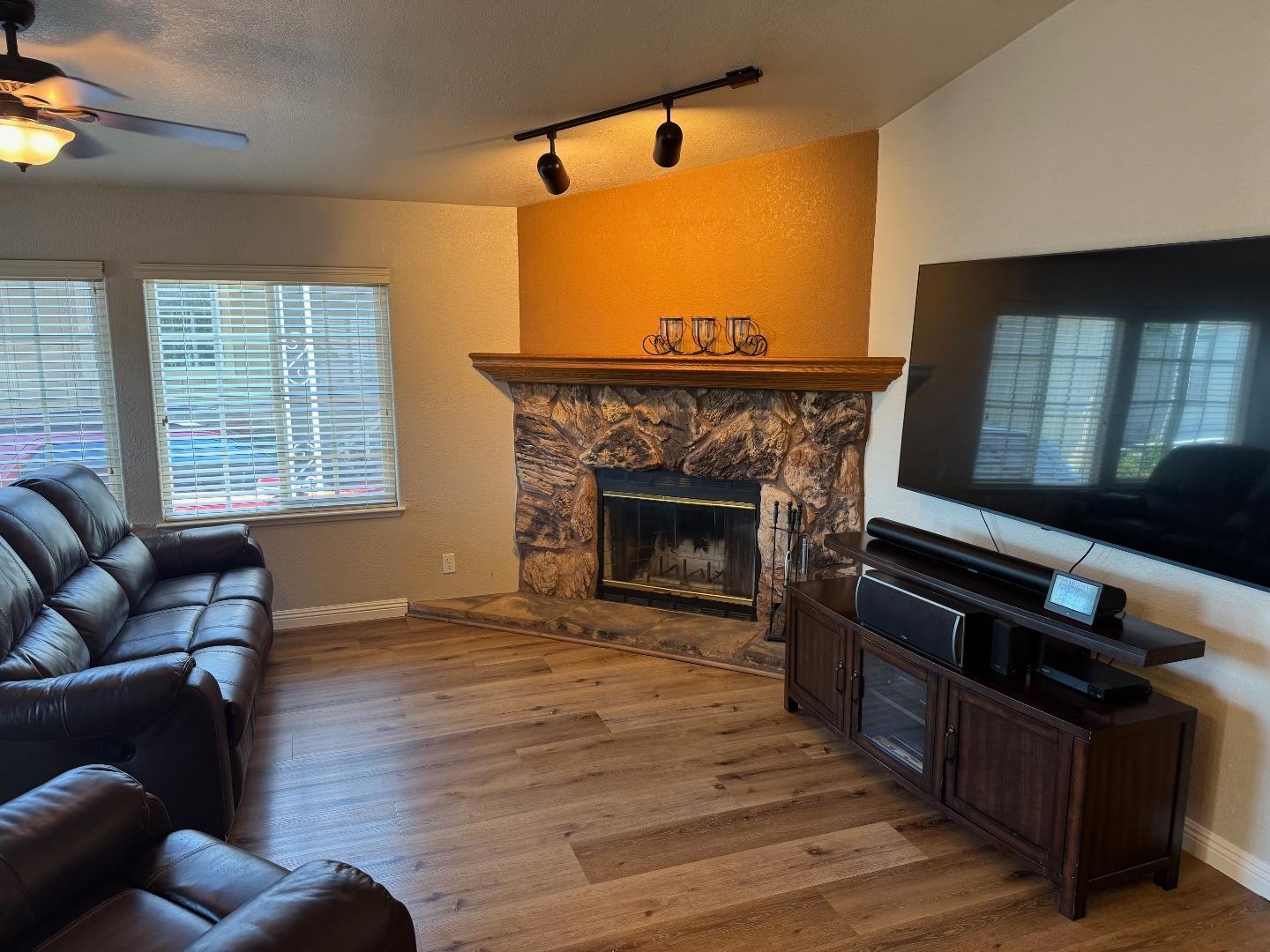 Property Photo: 500 West 10th Street 61 CA 95020