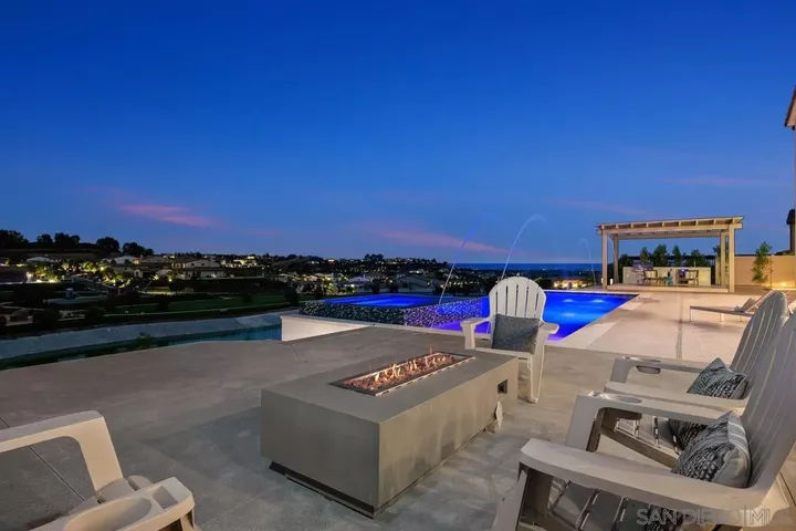 Property Photo: 8451 Hidden Cove Way CA 92127
