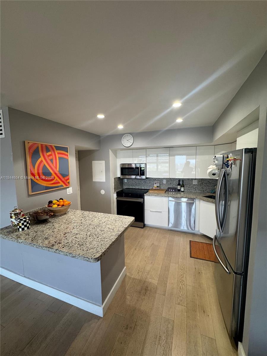 Property Photo:  2150 Sans Souci Blvd B1611  FL 33181 