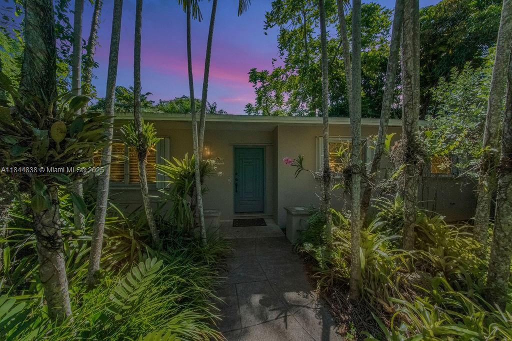 Property Photo: 15301 SW 82nd Ct FL 33157