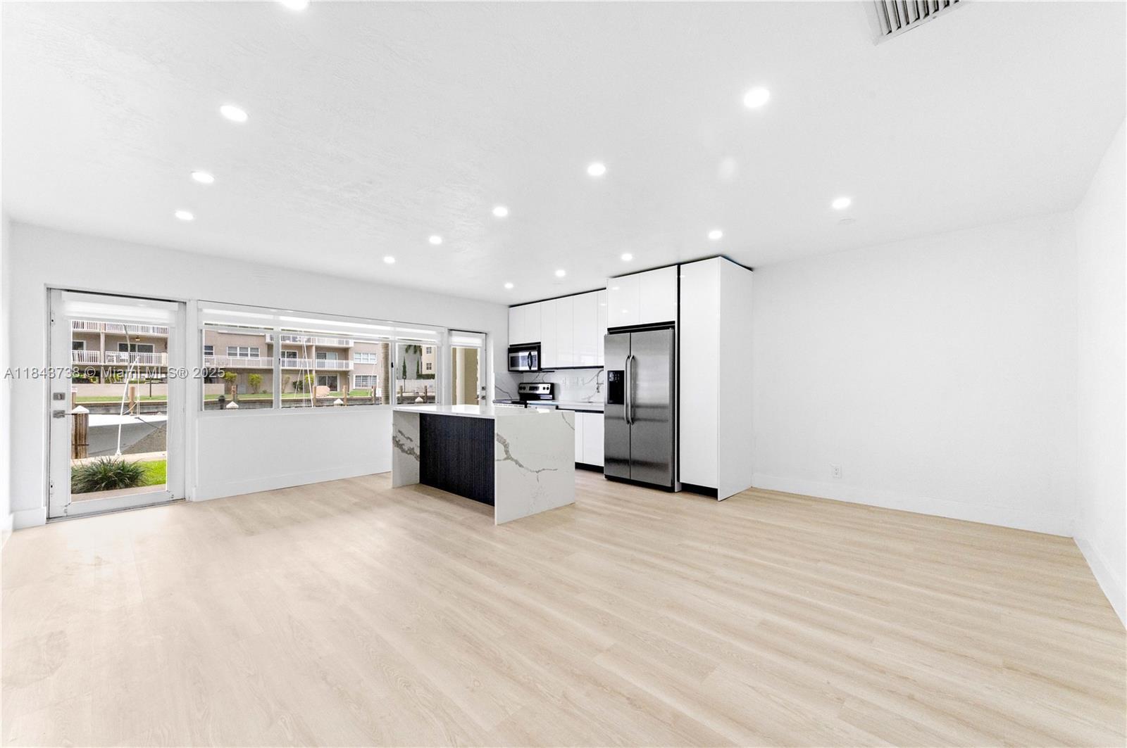 Property Photo: 2881 NE 32nd St 115 FL 33306
