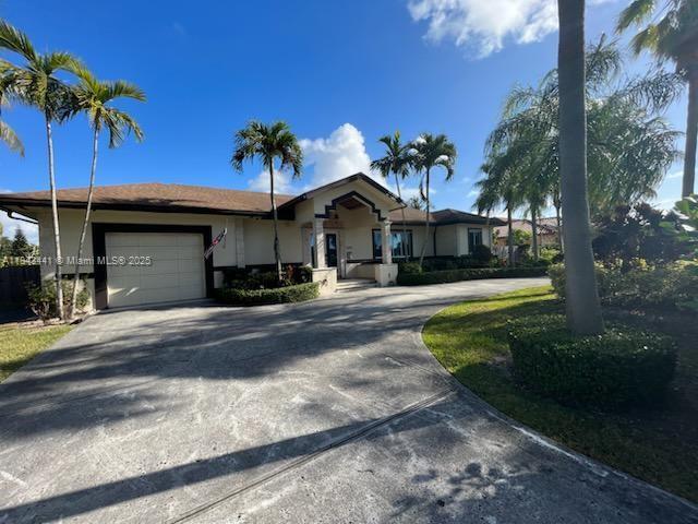 10375 SW 111th St  Miami FL 33176 photo