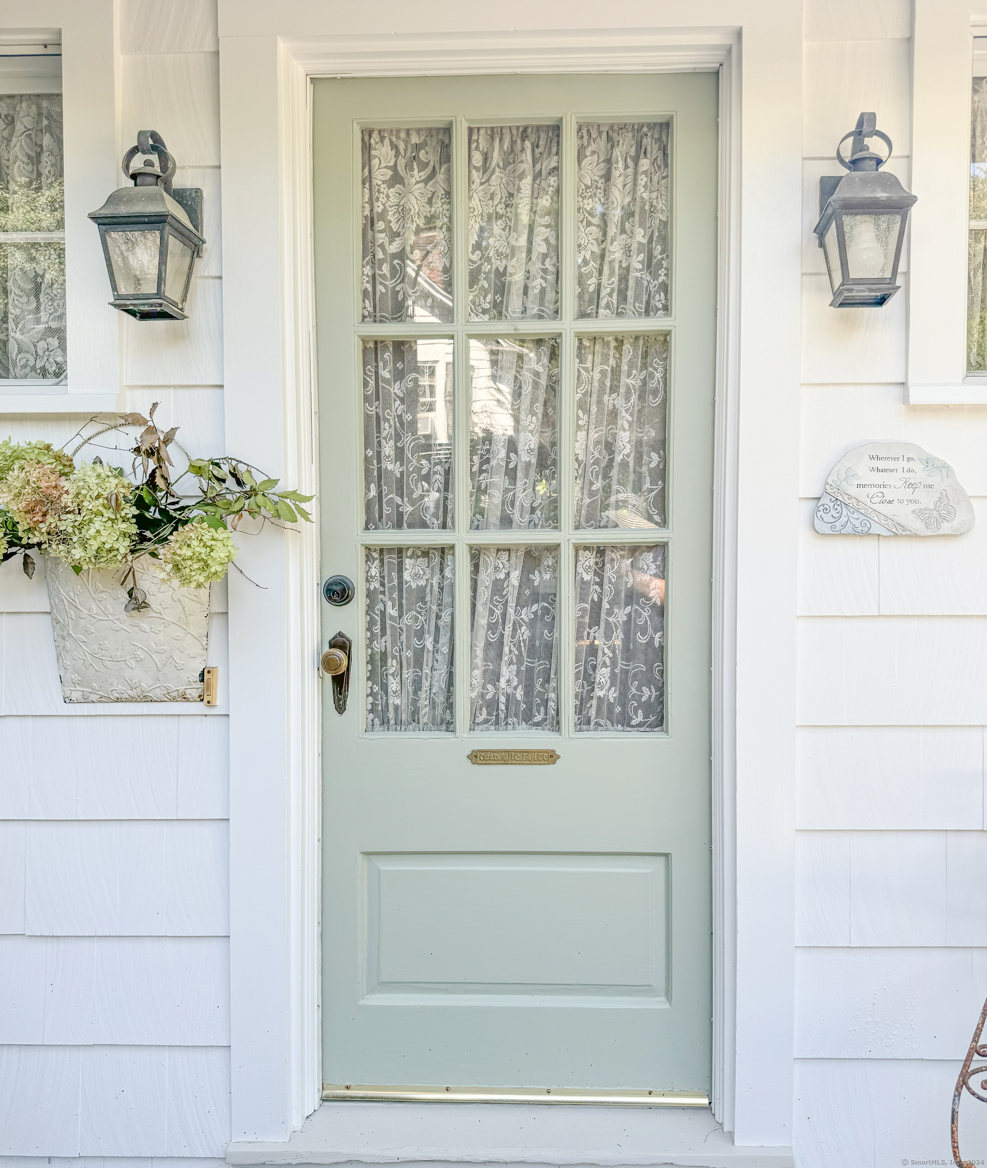 Property Photo: 414 Riverside Avenue CT 06880