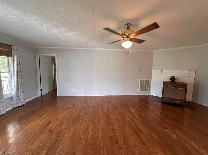 Property Photo:  1953 Nc Highway 66 S  NC 27284 