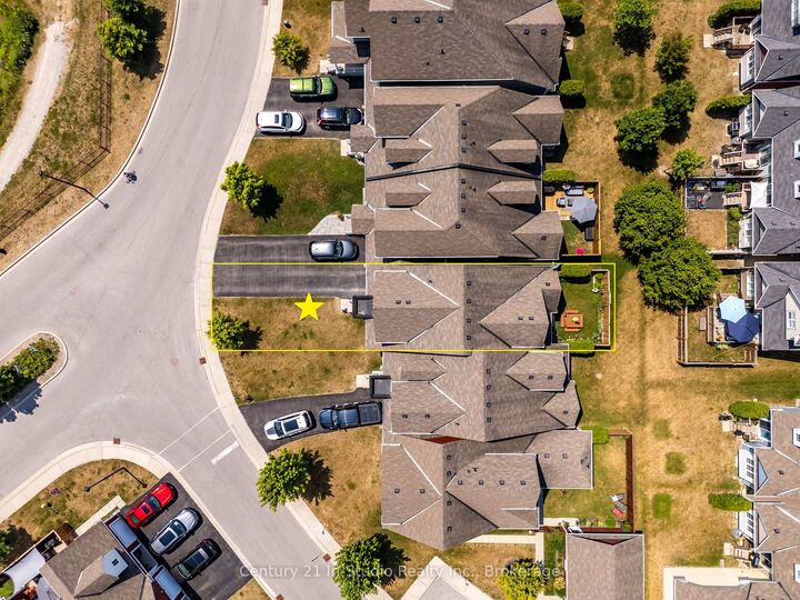 Property Photo:  10 Providence Way  ON L9Z 0G3 