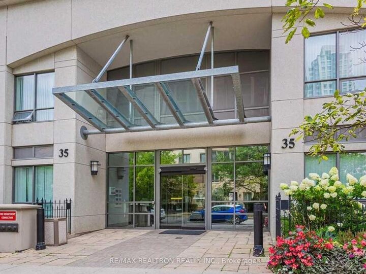Photo de la propriété: 35 Hollywood Avenue 509 ON M2N 0A9