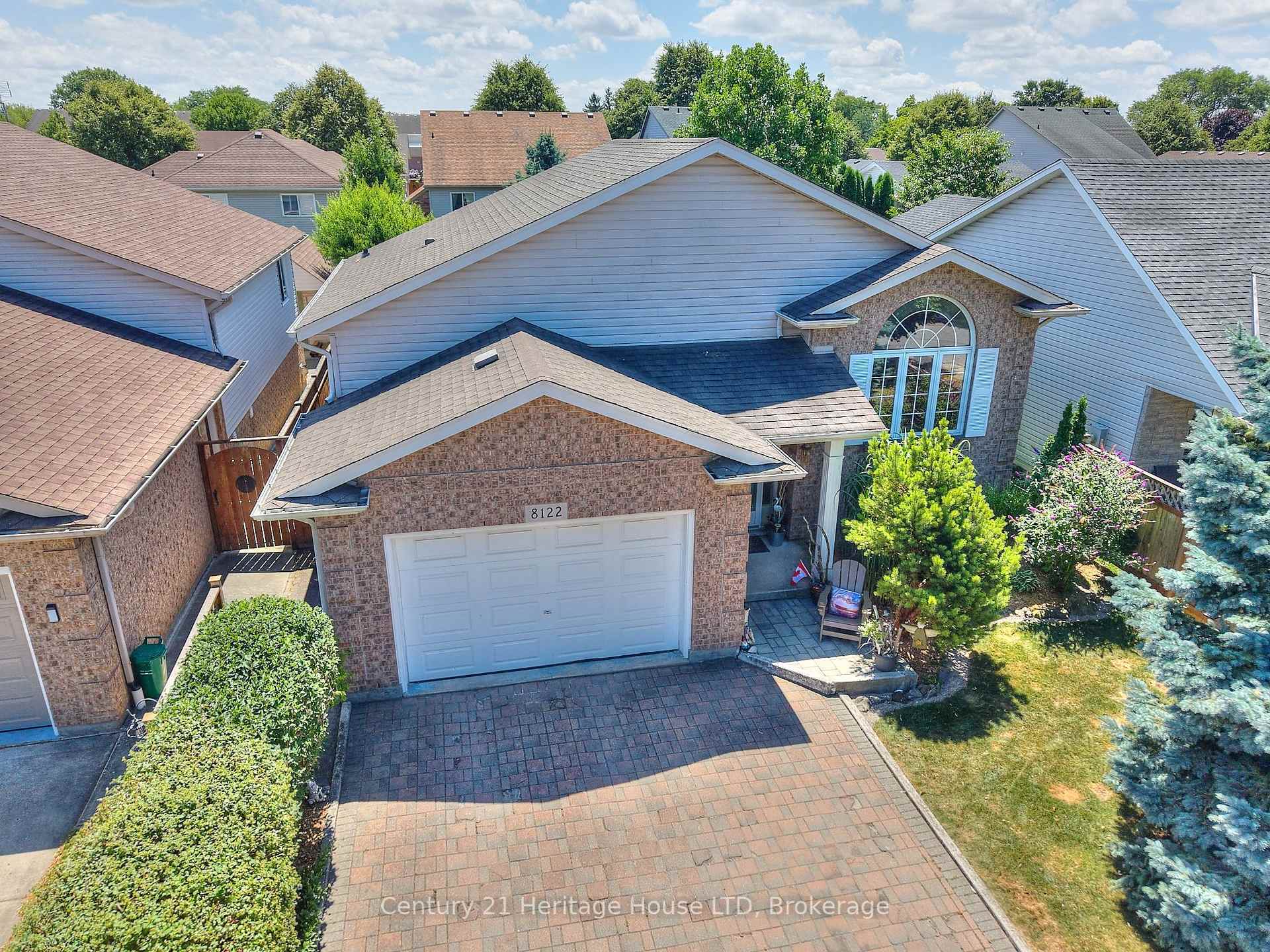 Property Photo:  8122 Harvest Crescent  ON L2H 3G3 