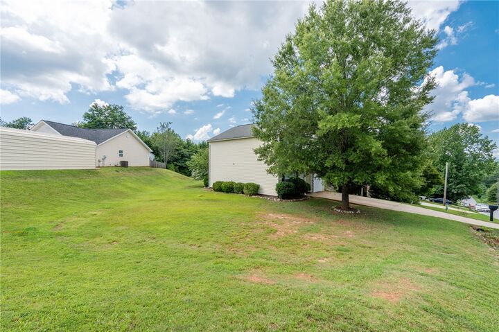 Property Photo:  101 Beverly Drive  SC 29640 