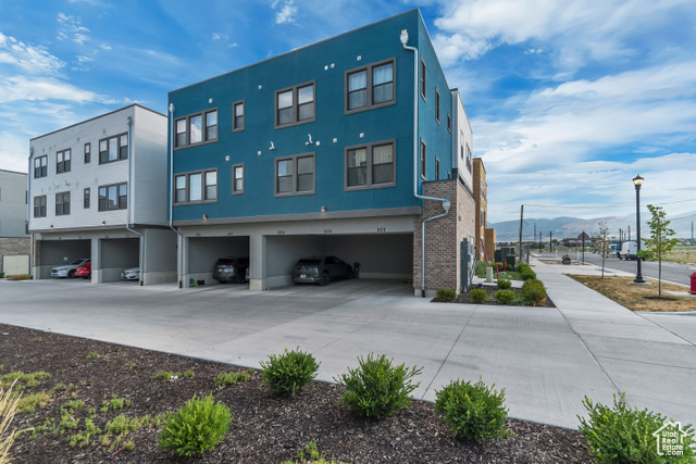 Property Photo: 5243 W Reventon Dr 101 UT 84009