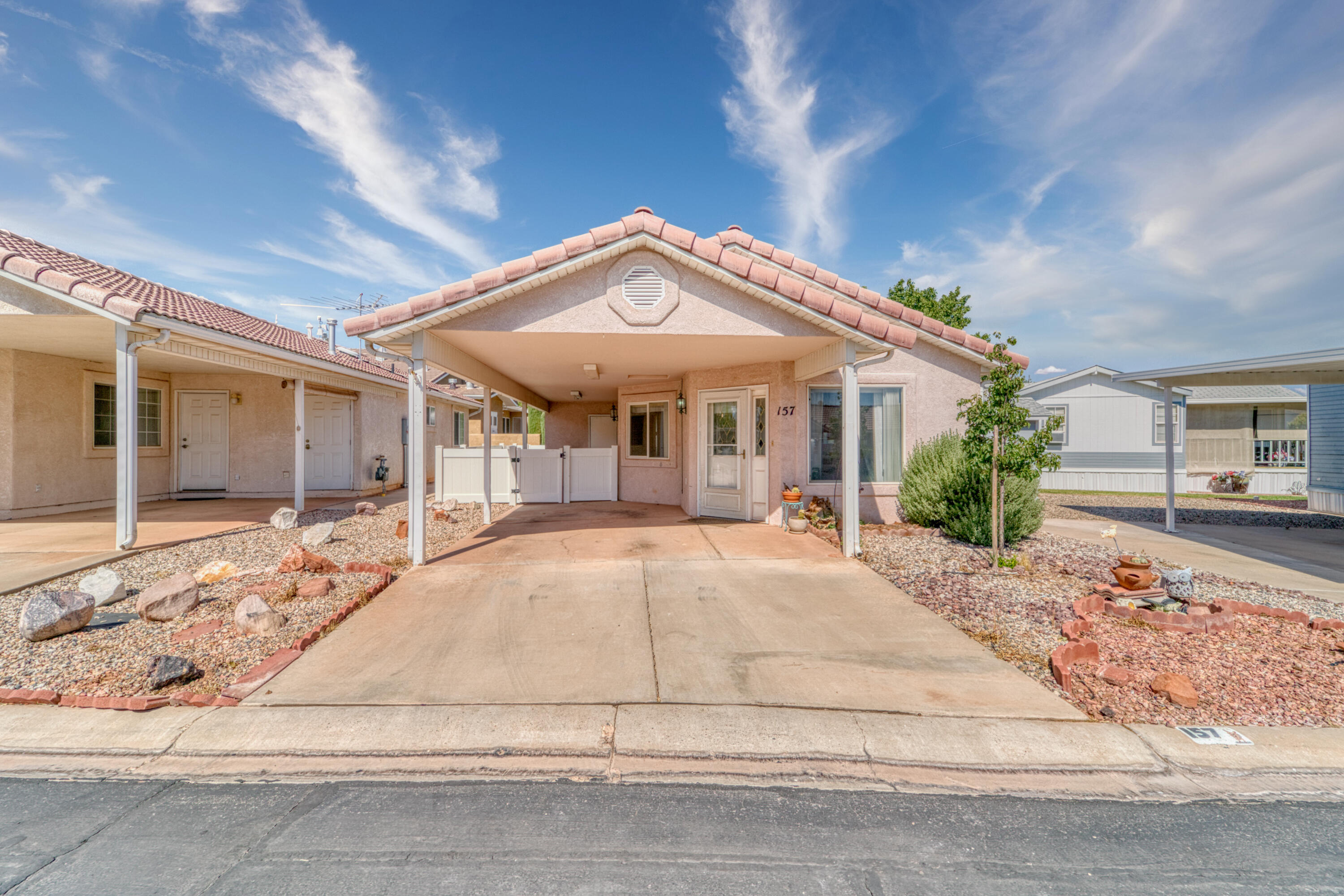 Property Photo: 2990 E Riverside Dr #157 UT 84790