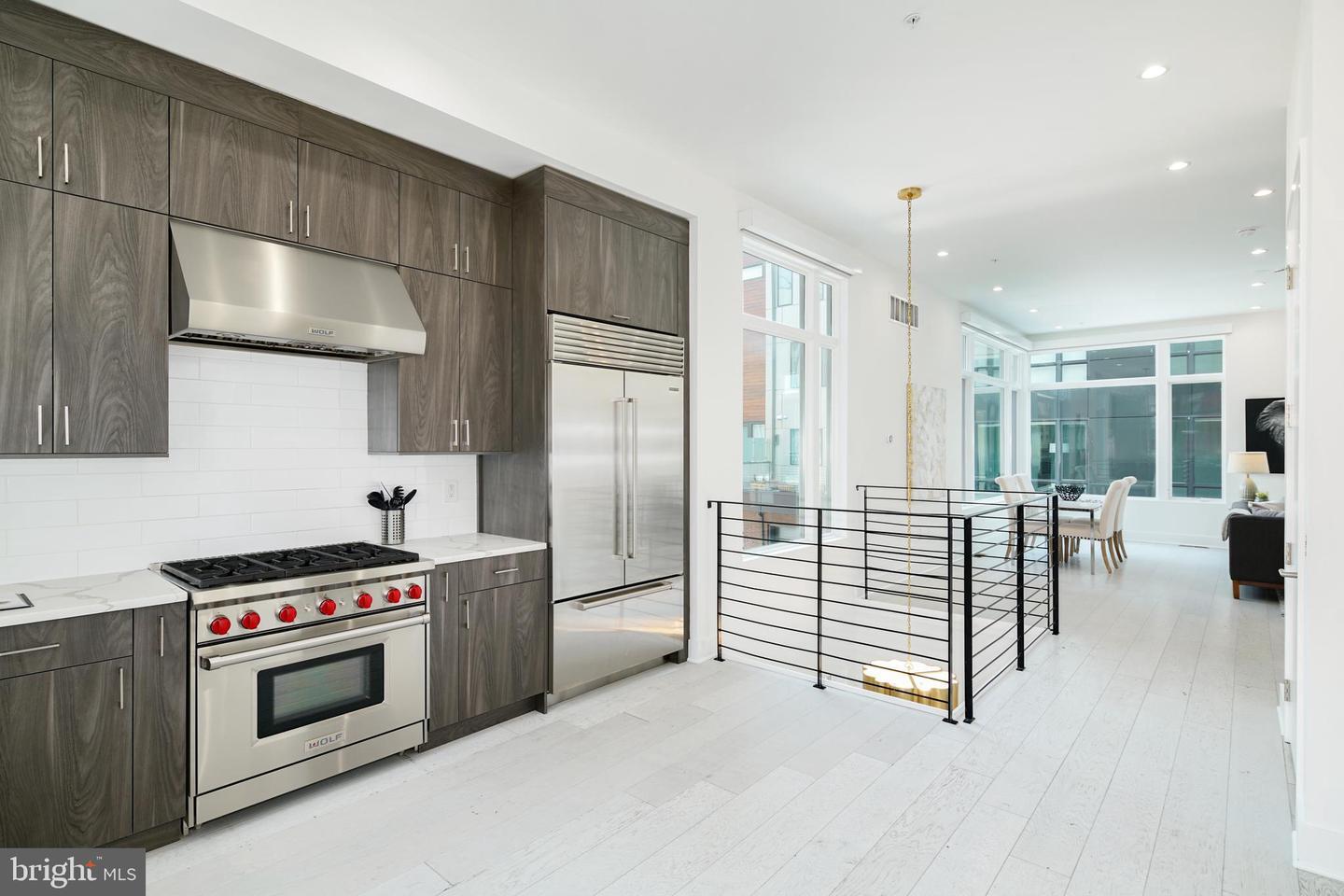 Property Photo: 142R S Front Street PA 19106