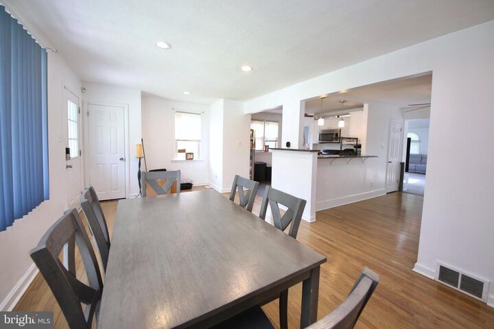Property Photo:  523 Queen Street  NJ 08096 