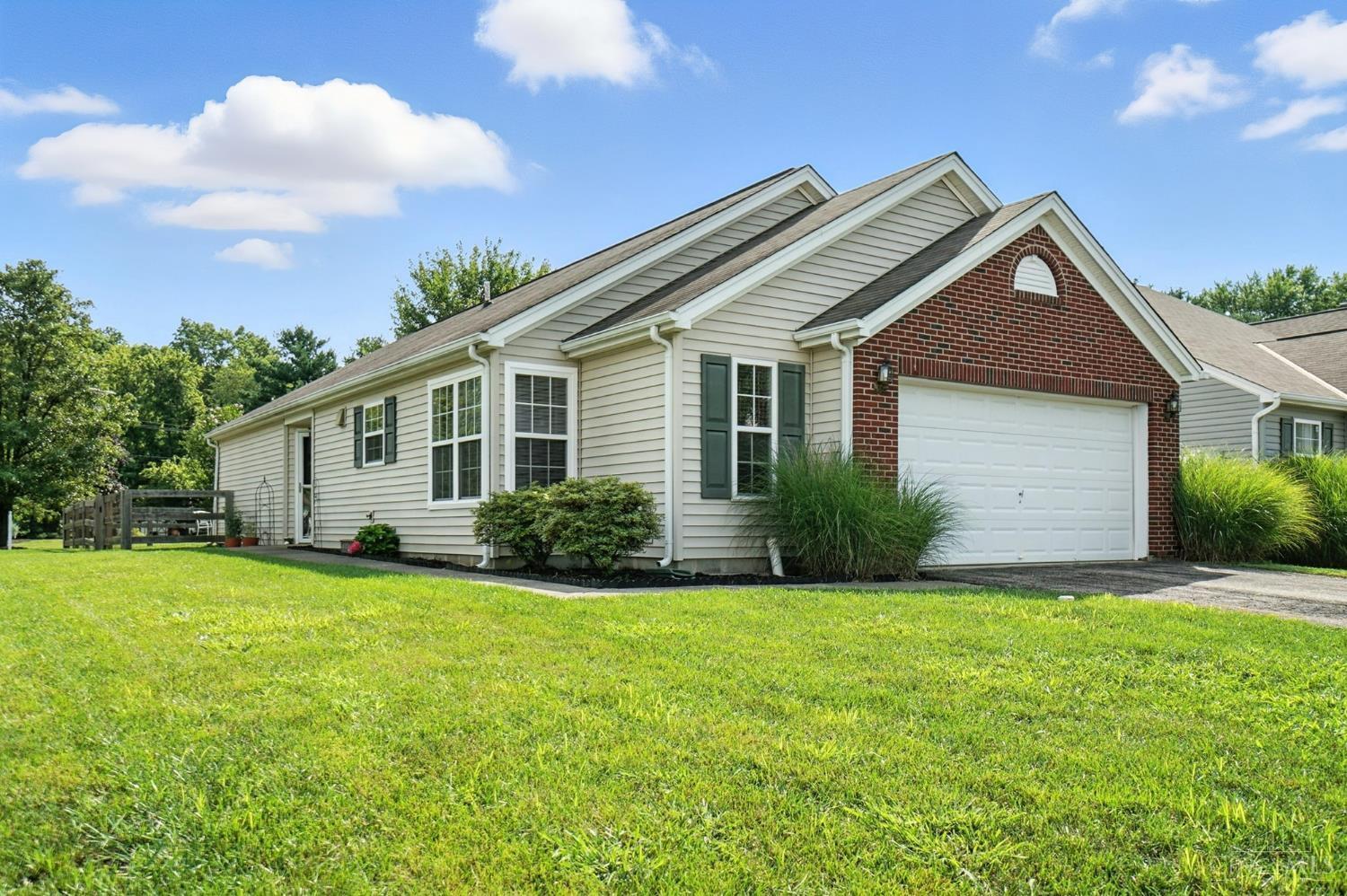 Property Photo: 2001 Collingwood Court OH 45140
