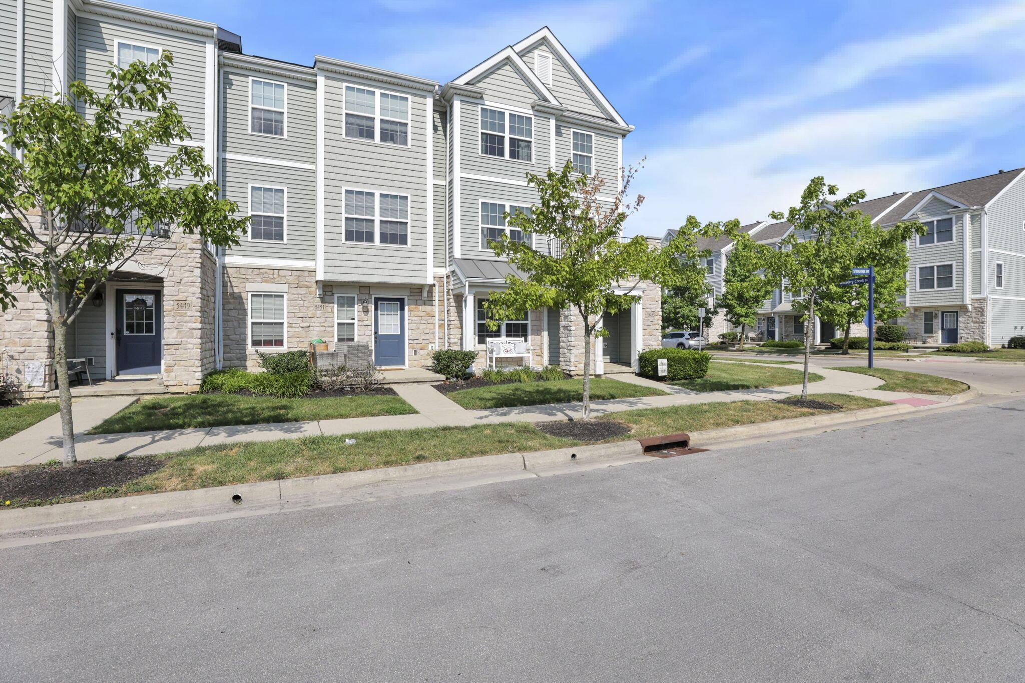 Property Photo: 5453 Spring River Avenue OH 43016