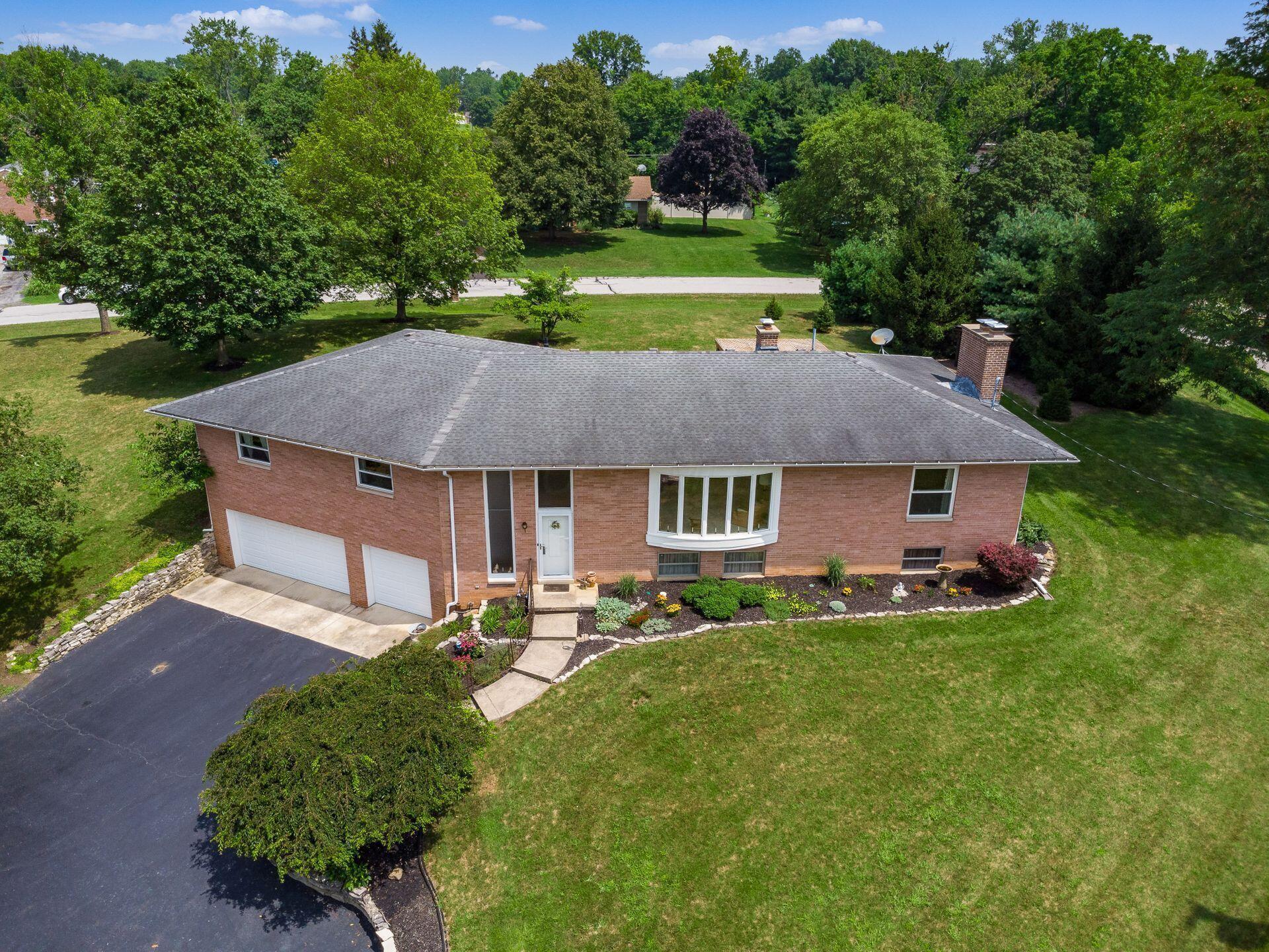 Property Photo: 4281 Fredericksburg Avenue OH 43228