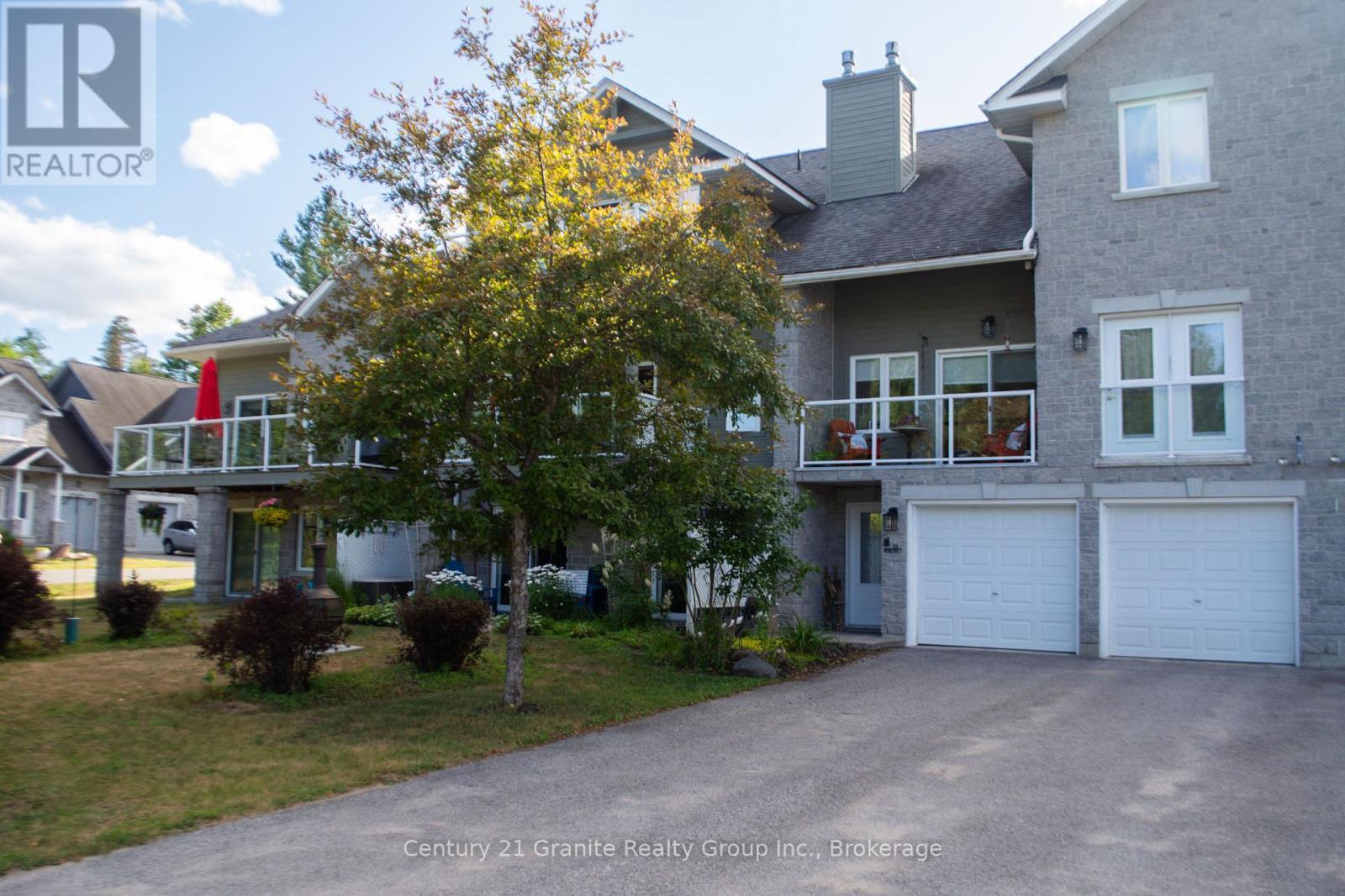 Property Photo: 44 Webb Circle ON K0M 1S0