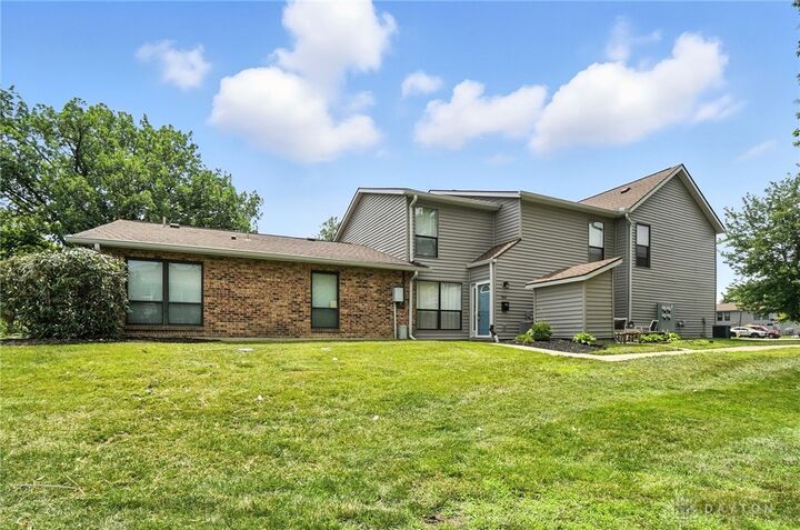 Property Photo:  2844 Foxwood Court  OH 45342 