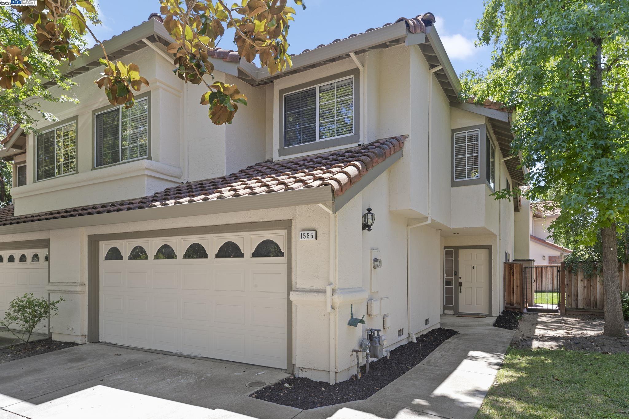 Property Photo:  1585 Poppybank Ct  CA 94566 