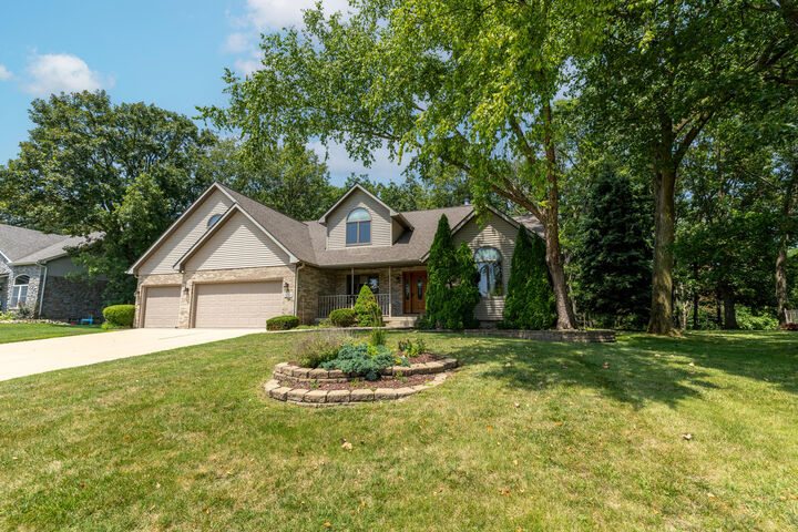 12514 W 101st Avenue  St. John IN 46373 photo