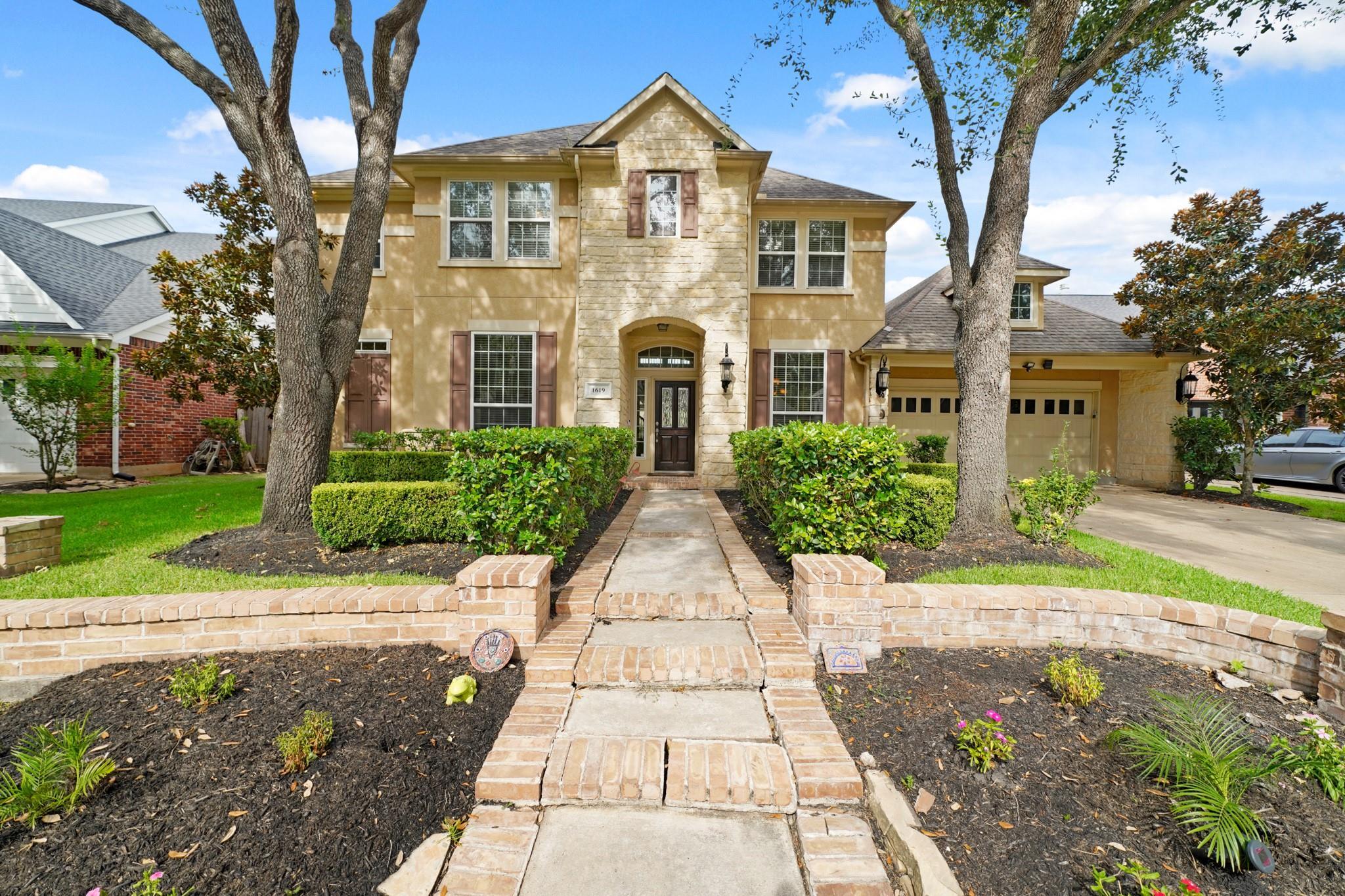 Property Photo:  1619 Caledonia Trail  TX 77479 