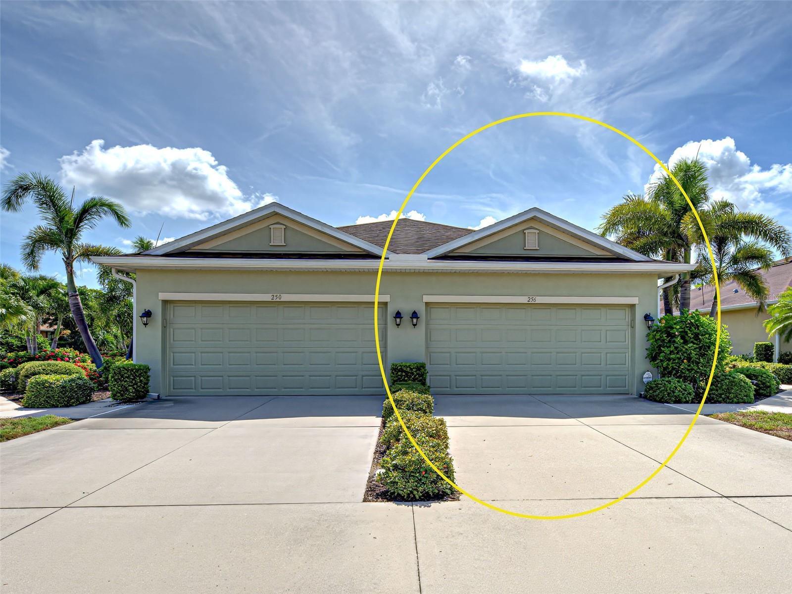 Property Photo: 256 Capulet Drive FL 34292