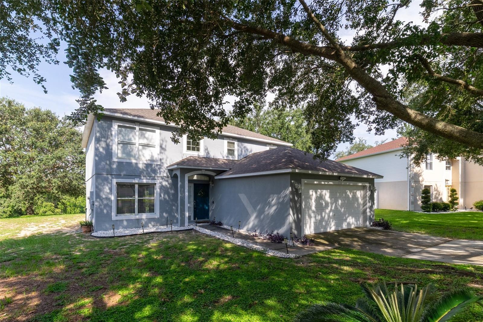 Property Photo: 1104 Chateau Circle FL 34715
