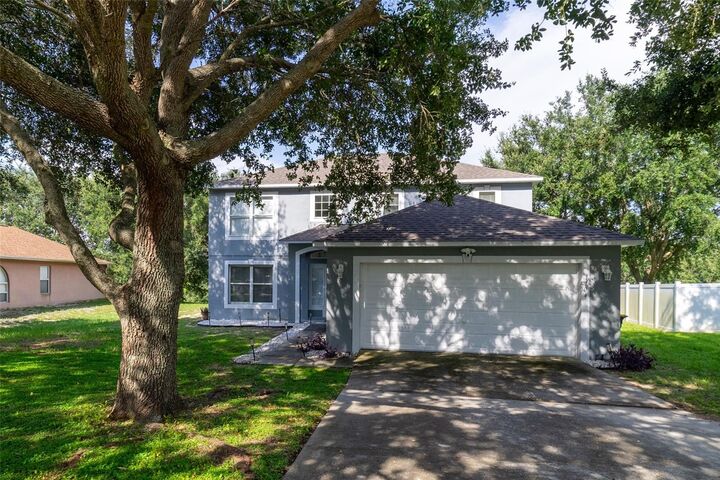 Property Photo: 1104 Chateau Circle FL 34715